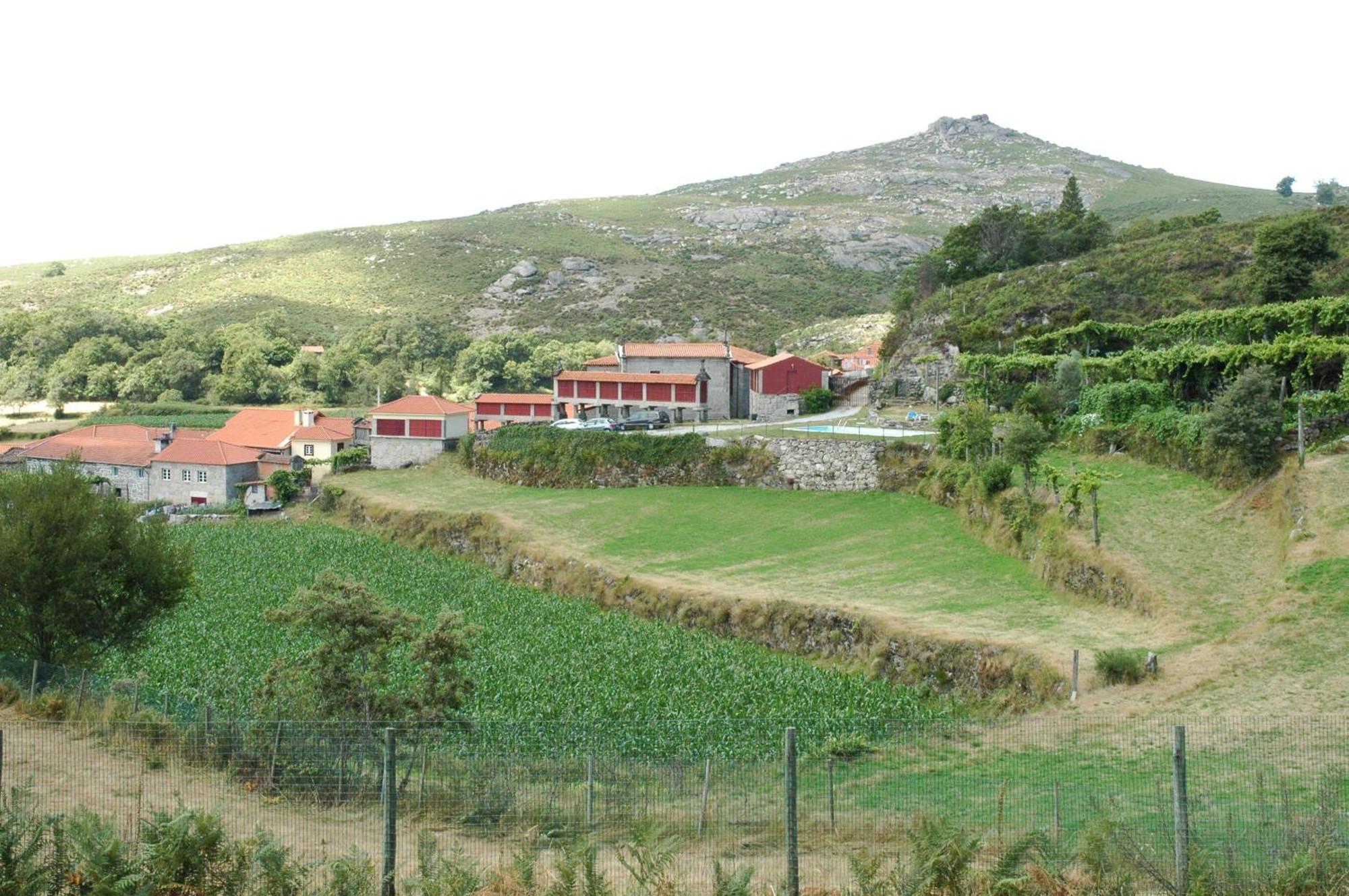 Gasthaus Casa De Campo Monte Abades Terras de Bouro Exterior foto