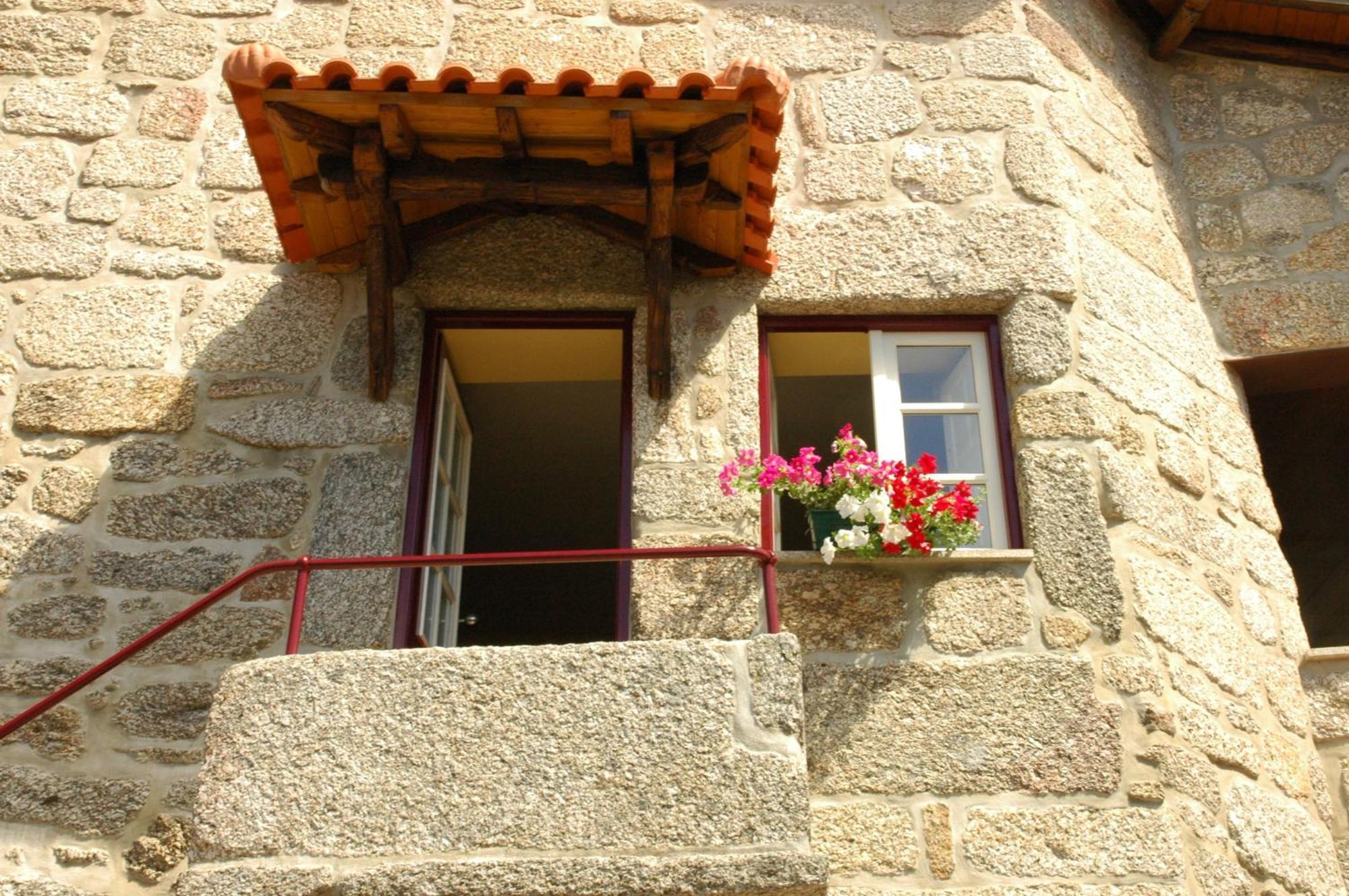 Gasthaus Casa De Campo Monte Abades Terras de Bouro Exterior foto